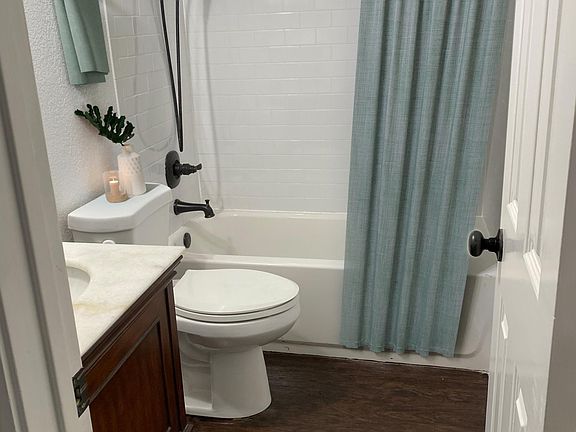 5th image of 8510 Park Ln #D