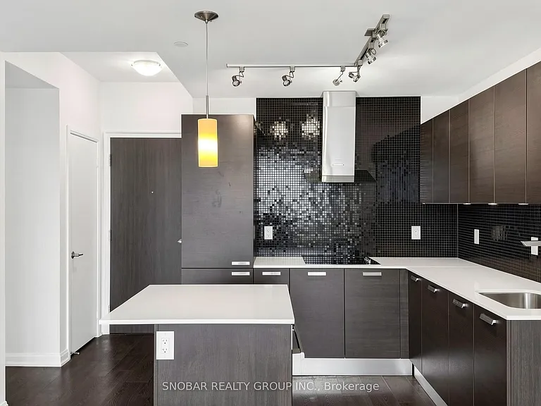 11 Bogert Ave #1106 — Photo 19
