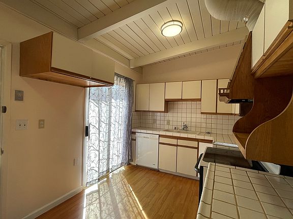 4th image of 13397 Christie Dr