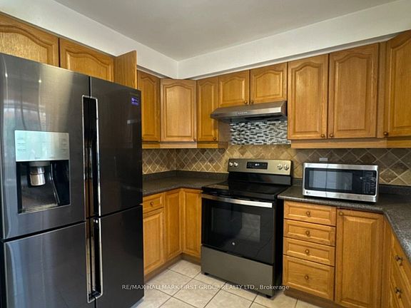 5th image of 6 Carruthers Cres