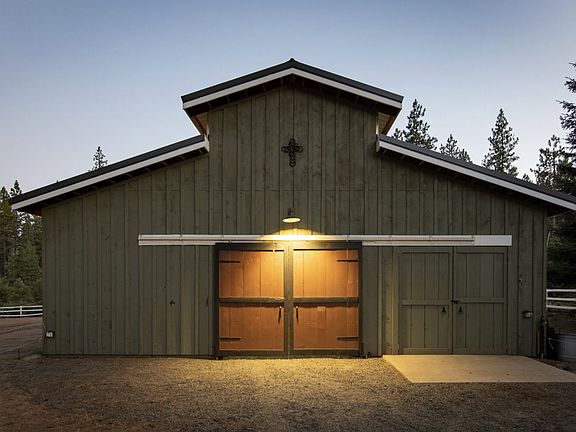 3rd image of 4 Westside Rd