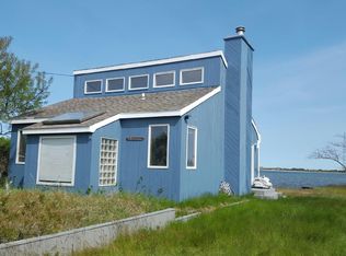 98 Shore Rd, Amagansett, NY 11930