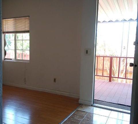 2nd image of 443 Los Encinos St #3