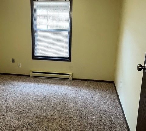 4th image of 1203 County House Ln #J