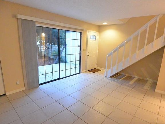5th image of 16081 Dawnview Dr
