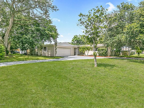 2nd image of 905 Rozen Ave