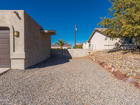 3rd image of 3037 Southwind Ave
