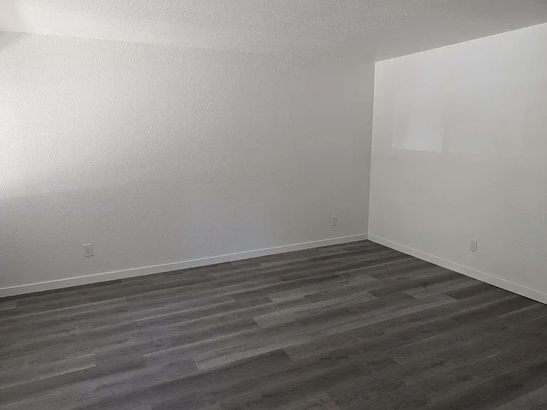 237 Alaska Ave — Photo 7