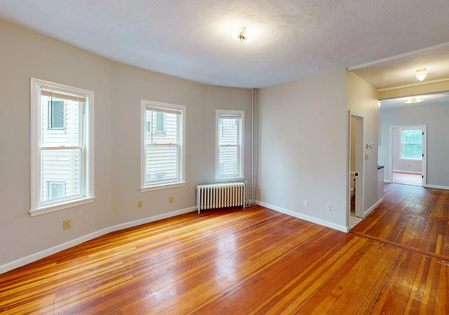 52 Sumner Street — Photo 1