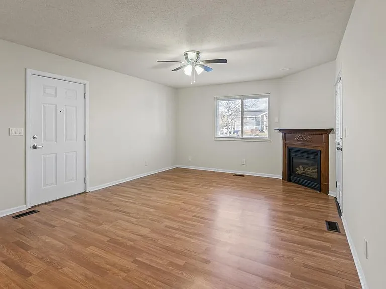 2213 Rockwood Dr — Photo 22