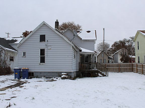 5th image of 1039 Broadway Ave NW