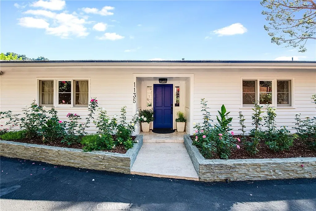 4 bed, 2113 sqft, $15,000 — Photo 4
