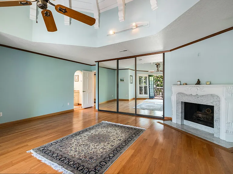 227 S Irena Ave #12 — Photo 21