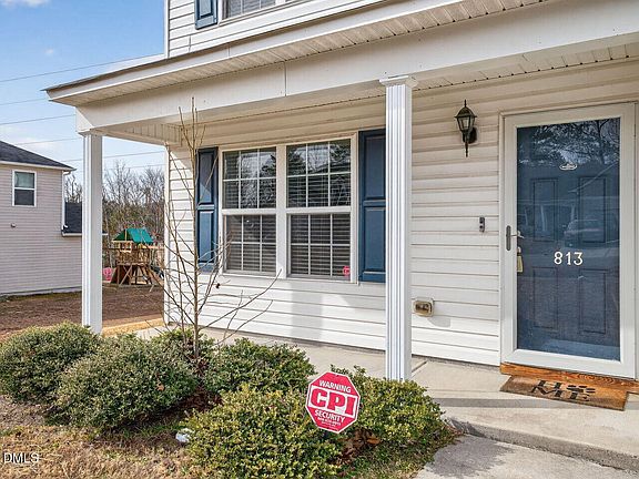 4th image of 813 Pitch Pine Dr