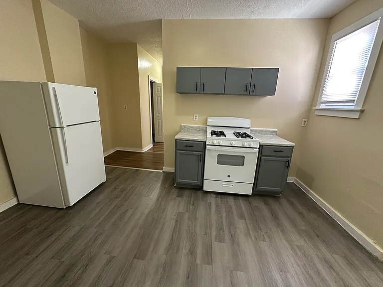 59 Derby Ave #2LL — Photo 8