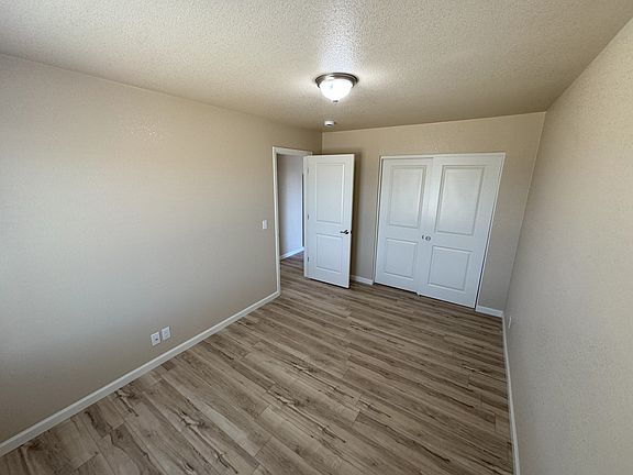 5th image of 372 Oak Ave #17855961