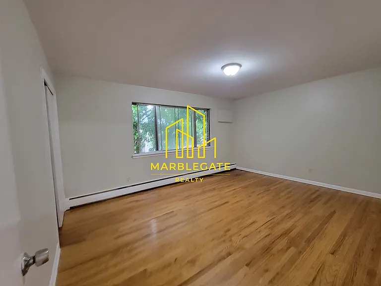 93 Mount Vernon Ave #33 — Photo 2