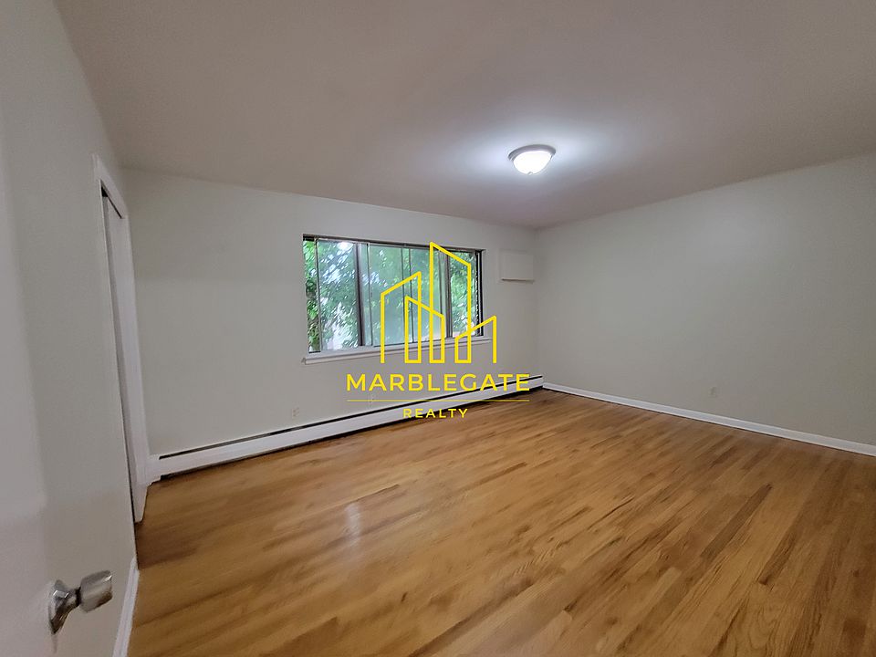 2nd image of 93 Mount Vernon Ave #33