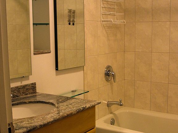 2nd image of 2650 N Lakeview Ave APT 1506