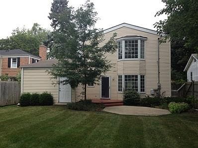 2nd image of 1067 Fairoaks Ave