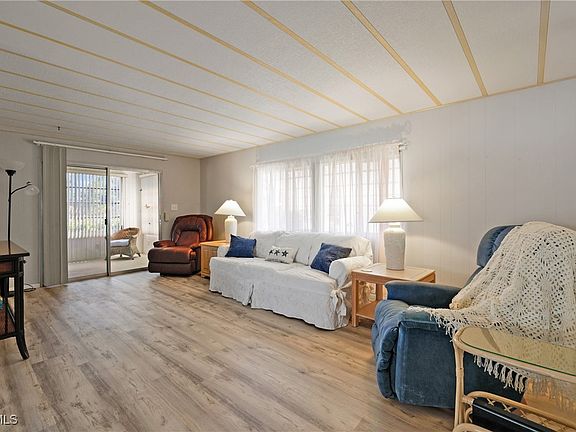 5th image of 26060 Kings Rd