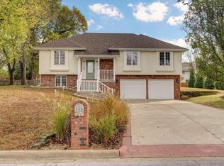 356 Shores Pkwy, Rogersville, MO 65742
