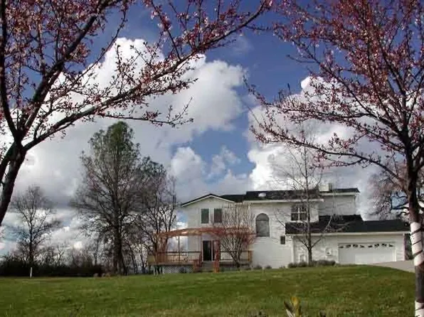 15225 Monte Vista Dr, Nevada City, CA 95959