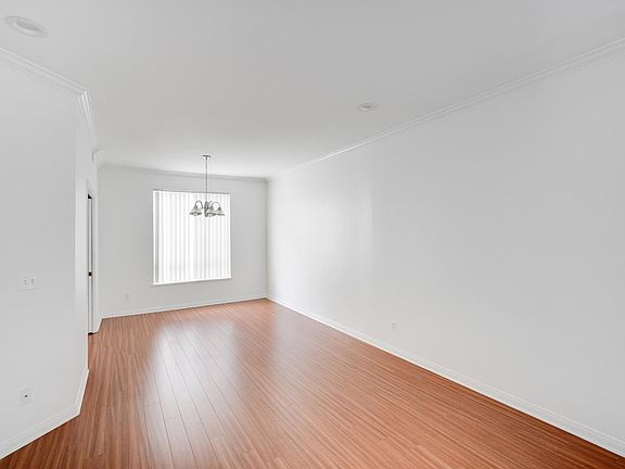 4th image of 2319 Mira Vista Ave APT C