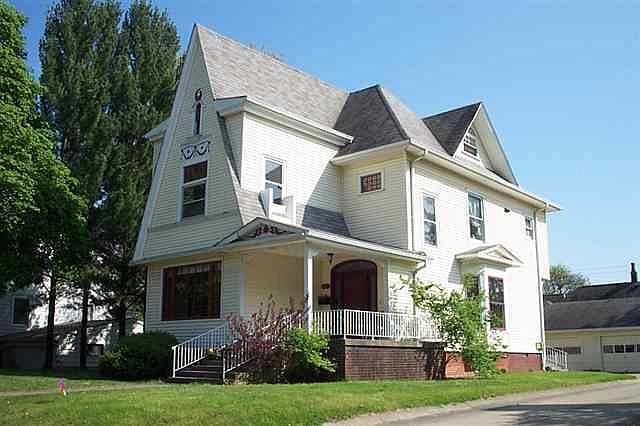 1st image of 725 Owen St