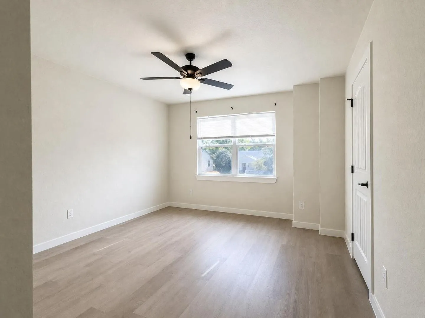 Brand-New 3 Bedroom/2 Bathroom Home in Temple! — Photo 4