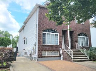 606 Main St #B, Staten Island, NY 10307
