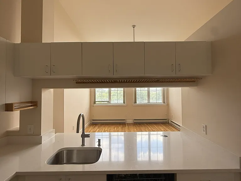 240 Heath St #302-1 — Photo 2