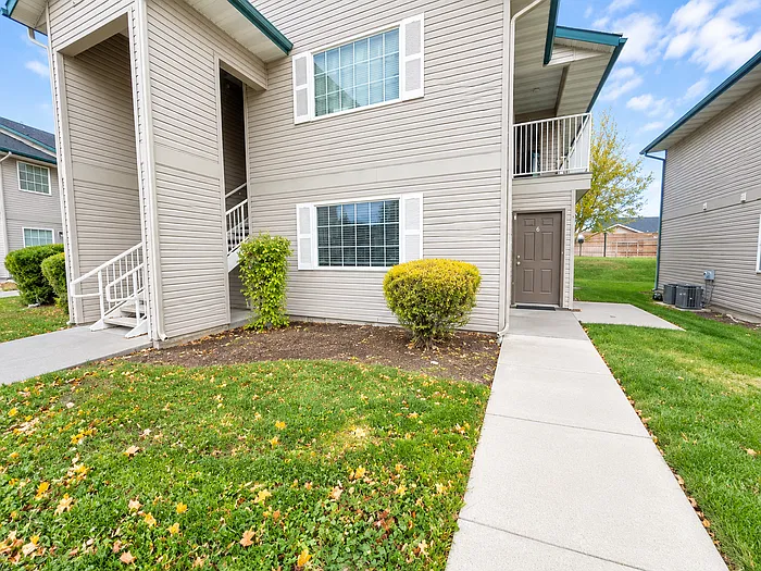 2 bed, 2.0 bath, $1,450 — Photo 1