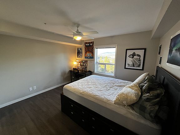 4th image of 883 Academy Way #205