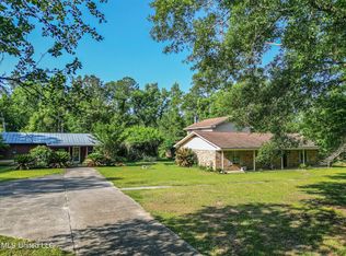 19275 Frank Ladner Rd, Saucier, MS 39574