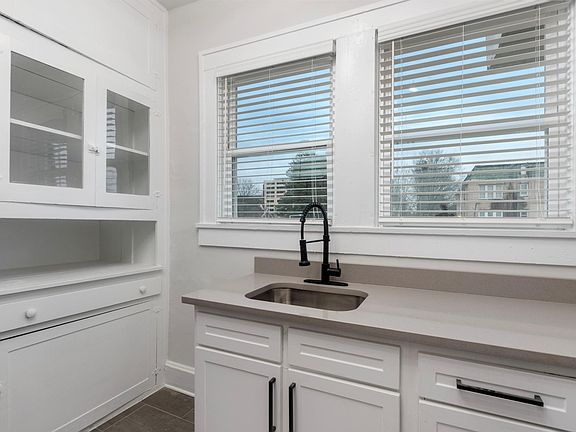 Kitchen Windows