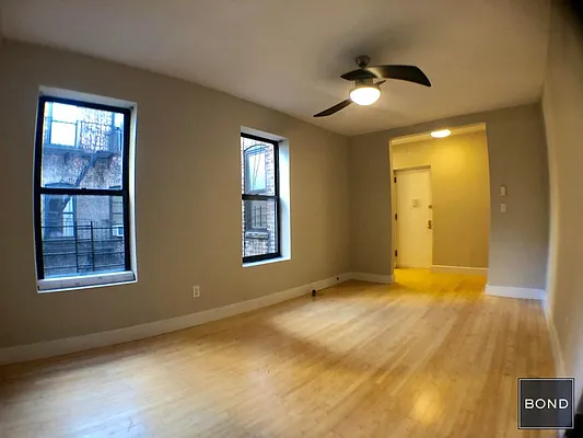 Rented by Bond New York | media 1