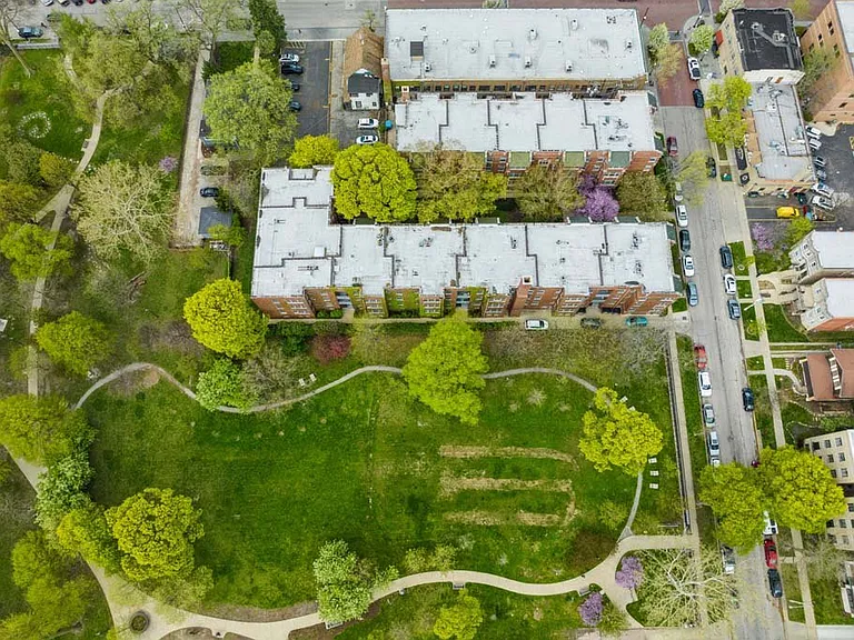 The Bryant at Oak Park I & II — Photo 19