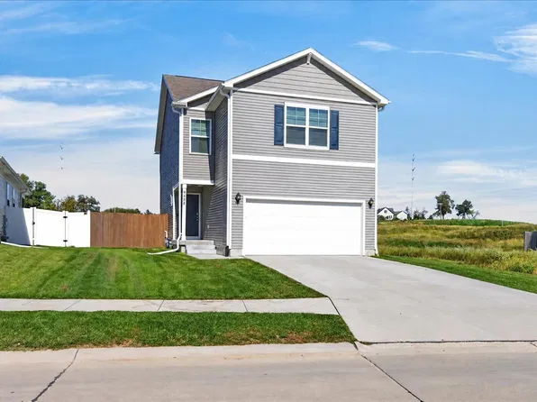 9438 Reynolds St, Omaha, NE 68122