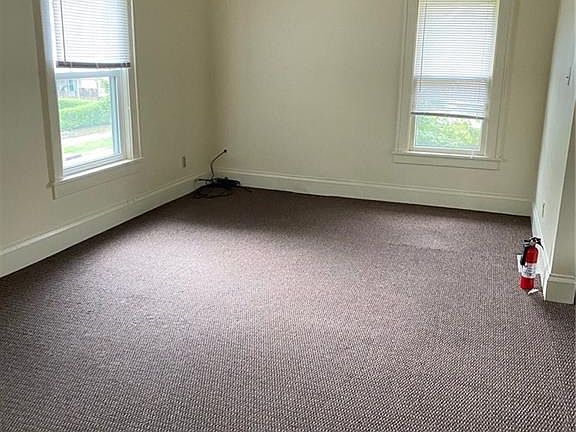 3rd image of 125 E Mapledale Ave #2