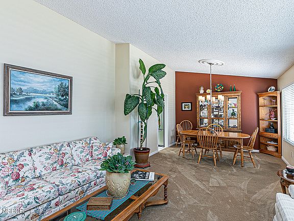 4th image of 1868 Sequoia Dr