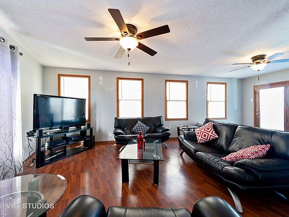 3rd image of 12517 Deer Park Dr