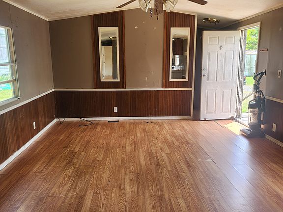 3rd image of 3211 Mayfield Dr Lot 11