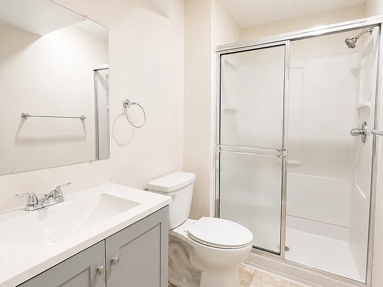 324 NE Cedar Ct — Photo 21