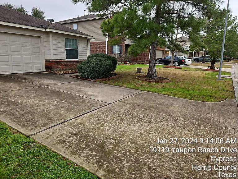 19119 Yaupon Ranch Dr — Photo 2