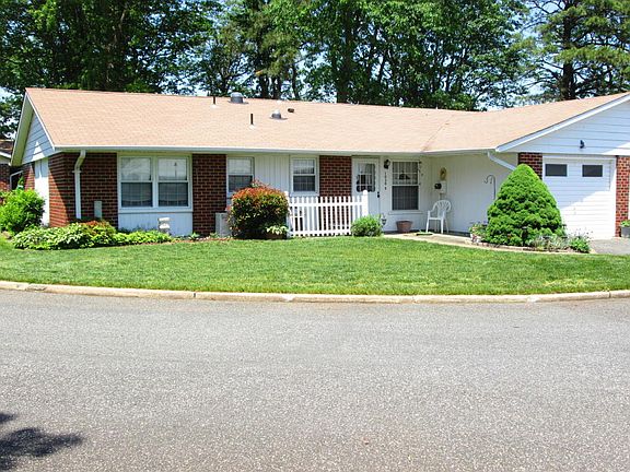 2nd image of 1030 Shetland Dr #100B