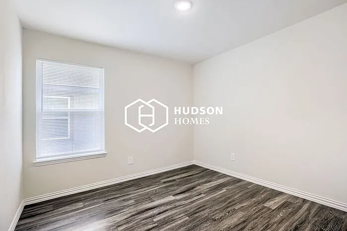 418 Shorty St — Photo 7