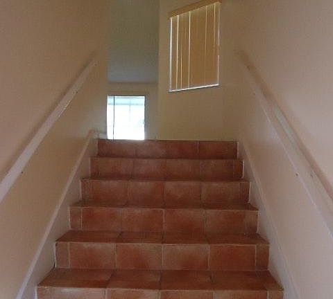 5th image of 2534 SE 20th Pl #204-C