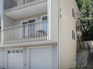 1313 16th Ave S APT 5, Seattle, WA 98144