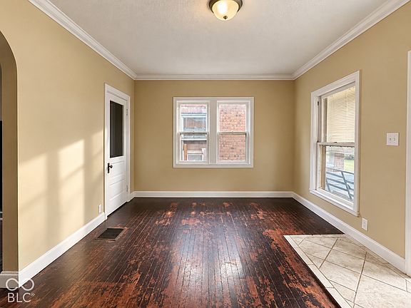 2nd image of 1011 S Tremont St